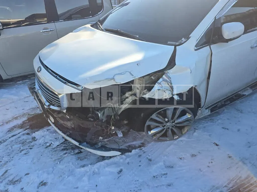 Photo 2 of 28: 2016 Kia Carnival, VIN KNAME811BHS289891 — Korean insurance auction
