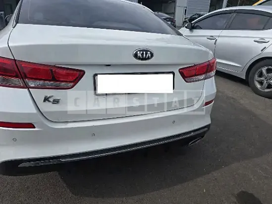 Photo 2 of 21: 2019 Kia K5 — Korean insurance auction