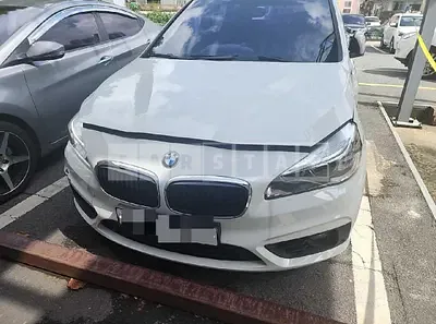 Photo 1 of 43: 2015 BMW Active Tourer, VIN WBA2C1107GV483727 — Korean insurance auction