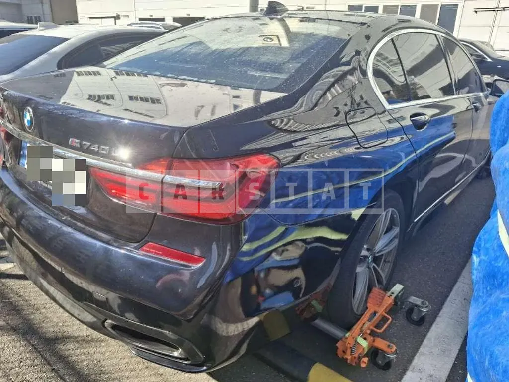 Photo 2 of 12: 2017 BMW 740Ld xDrive — Korean insurance auction