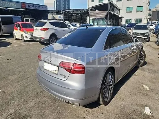 Photo 2 of 12: 2016 Audi A8 L 50 TDI quattro, VIN WAUZZZ4H2GN004921 — Korean insurance auction
