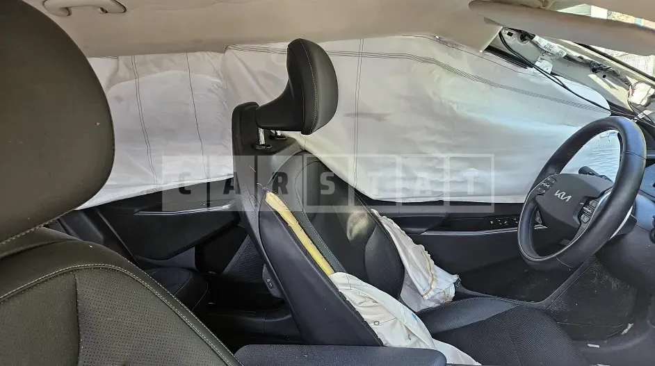 Photo 2 of 10: 2022 Kia EV6 — Korean insurance auction