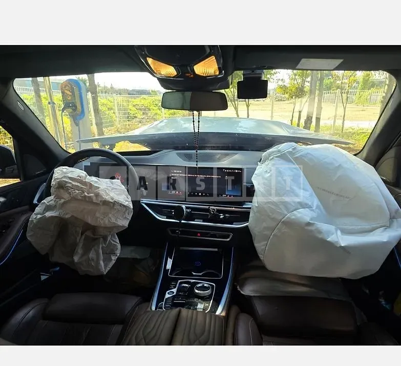 Photo 2 of 11: 2025 BMW X5 xDrive40i — Korean insurance auction