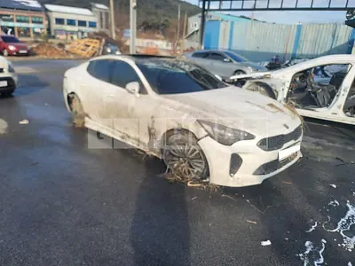 Photo 1 of 20: 2018 Kia Stinger, VIN KNAE351BDJS032549 — Korean insurance auction