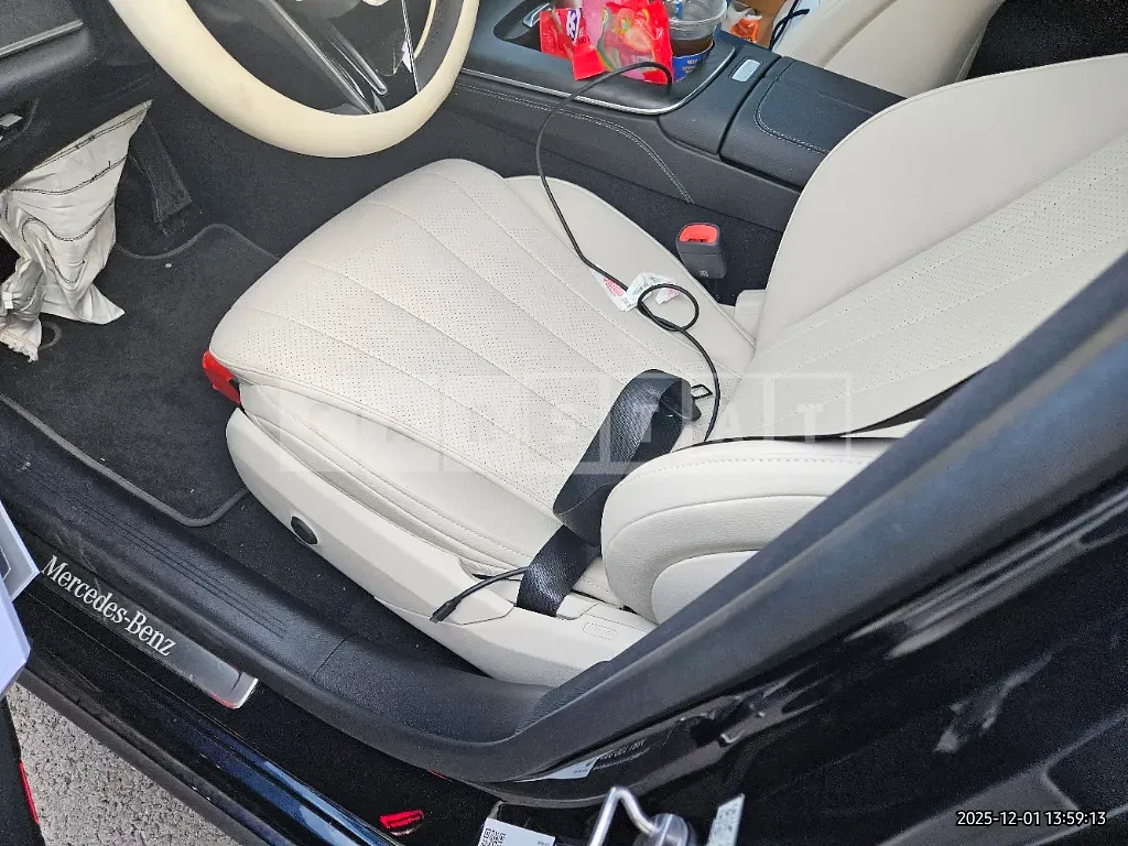 Photo 2 of 19: 2025 Mercedes-Benz E200 — Korean insurance auction