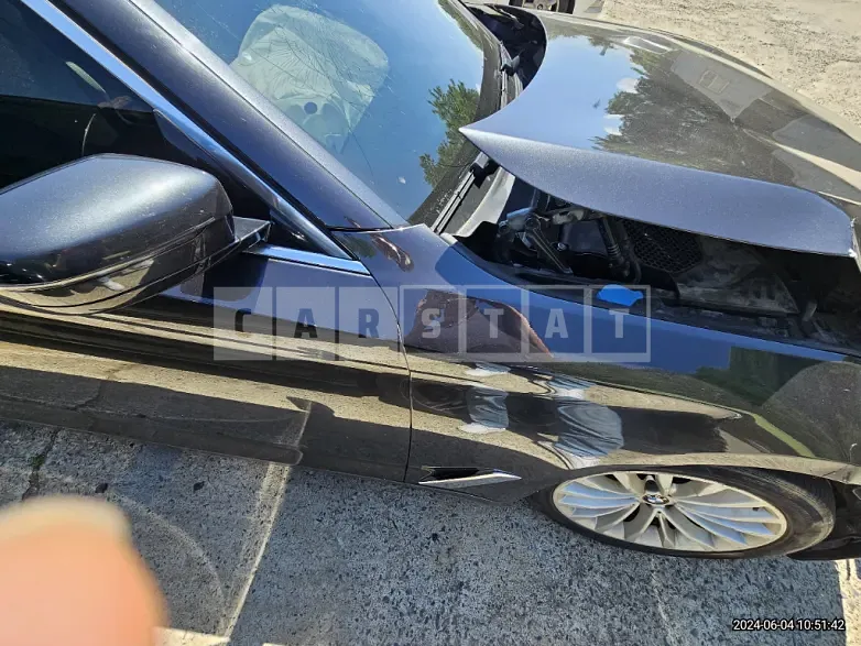 Photo 2 of 10: 2019 BMW 520d Luxury — Korean insurance auction
