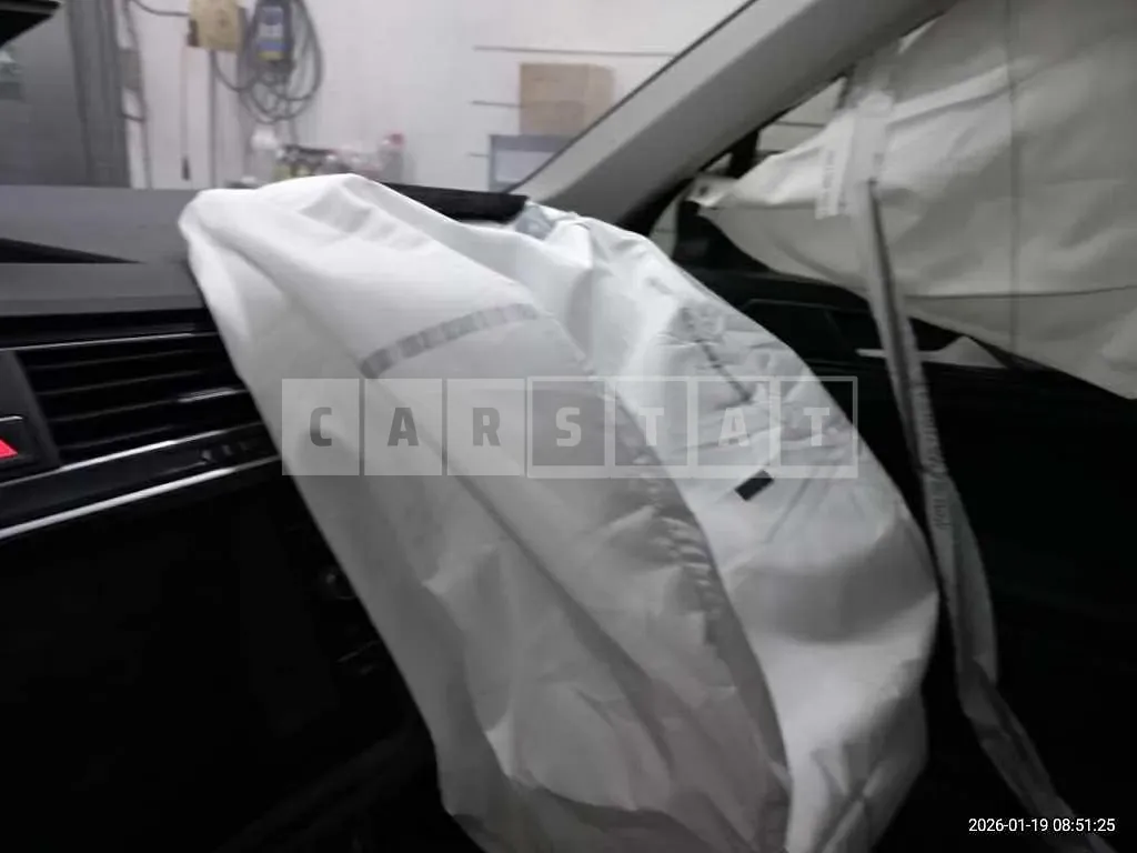 Photo 2 of 23: 2018 Volkswagen Tiguan 2.0 TDI — Korean insurance auction