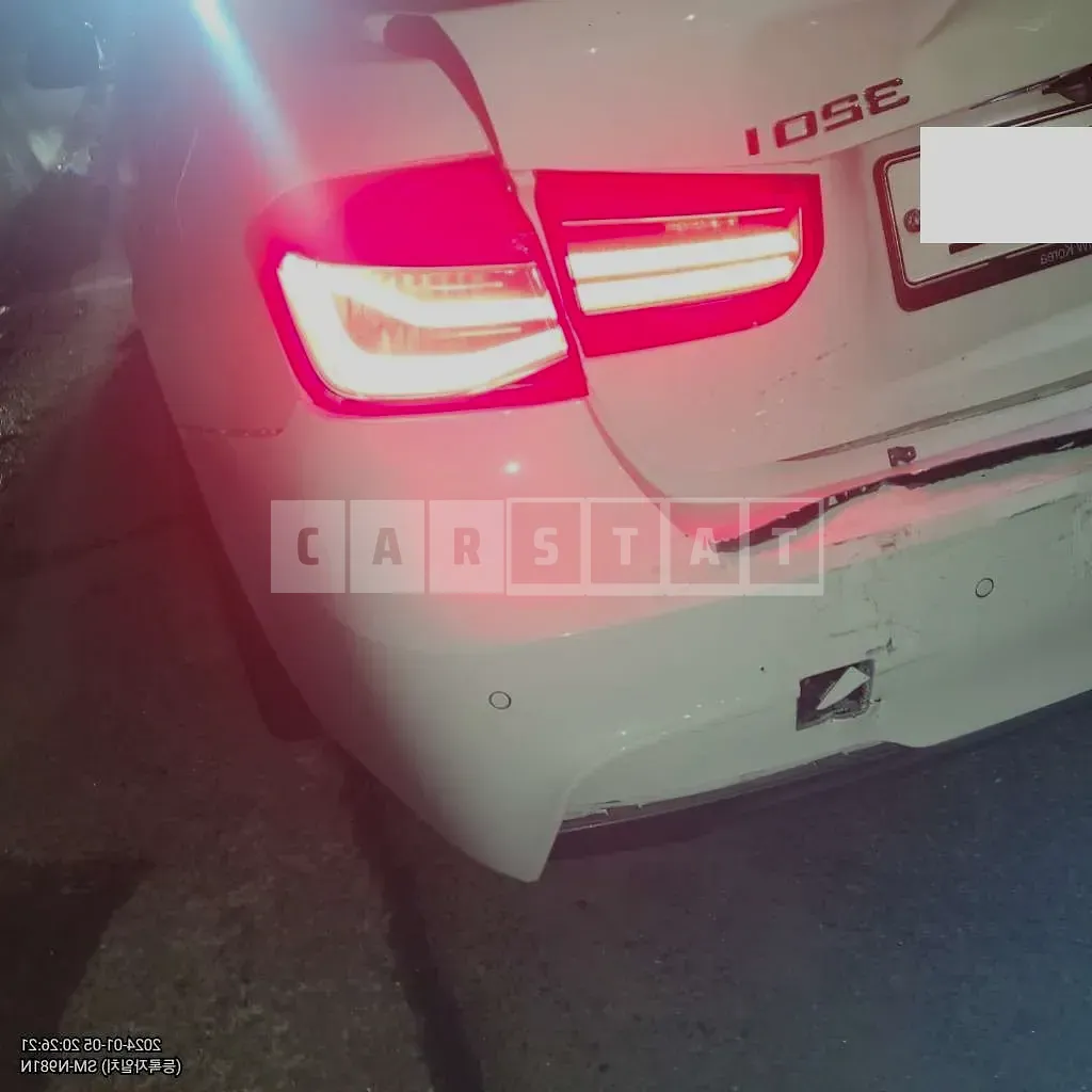 Photo 2 of 4: 2018 BMW 320i, VIN WBA8A9100JAH11521 — Korean insurance auction