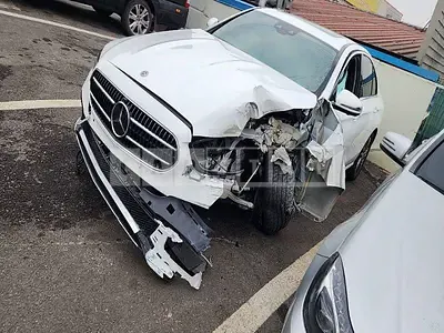 Photo 1 of 22: 2021 Mercedes-Benz E350 4Matic — Korean insurance auction