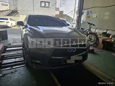 Photo 1 of 9: 2017 Infiniti Q30 — Korean insurance auction