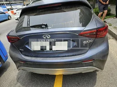 Photo 1 of 13: 2019 Infiniti Infini QX30 AWD — Korean insurance auction