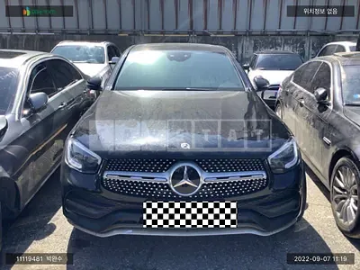 Photo 1 of 10: 2020 Mercedes-Benz GLC 300 4Matic Premium Coupe, VIN W1N0J8EB0LF803617 — Korean insurance auction