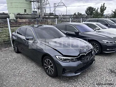 Photo 1 of 14: 2022 BMW 320i — Korean insurance auction