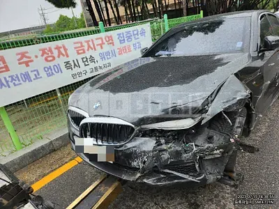 Photo 1 of 16: 2018 BMW 520d xDrive, VIN WBAJC5103JWB85215 — Korean insurance auction