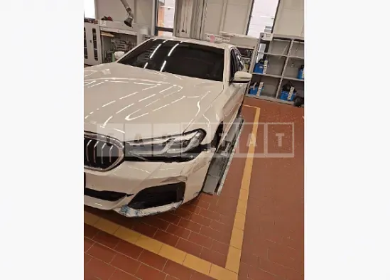Photo 2 of 50: 2022 BMW 520i — Korean insurance auction