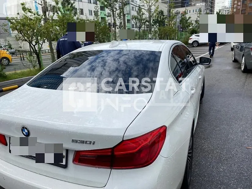 Photo 2 of 18: 2019 BMW 침bmw 530i M Sport Package Plus, VIN WBAJD310XKB318141 — Korean insurance auction