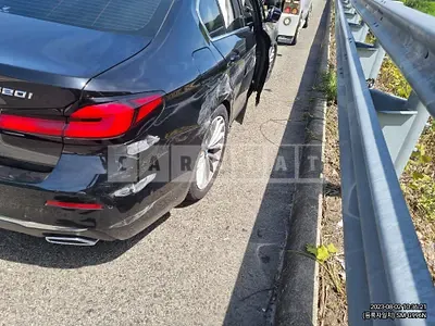 Photo 1 of 32: 2022 BMW 520i, VIN WBA11BH04NWX83309 — Korean insurance auction