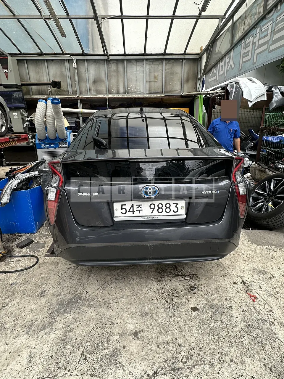 Photo 2 of 7: 2018 Toyota Prius — Korean insurance auction