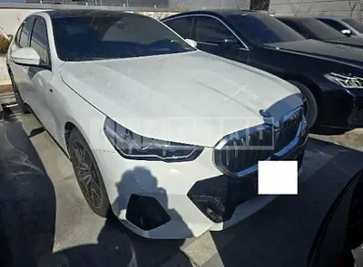 Photo 1 of 14: 2024 BMW 520i — Korean insurance auction