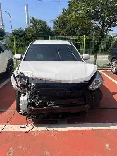 Photo 1 of 17: 2015 Hyundai Santa Fe DM, VIN KMHSW81UBFU490196 — Korean insurance auction