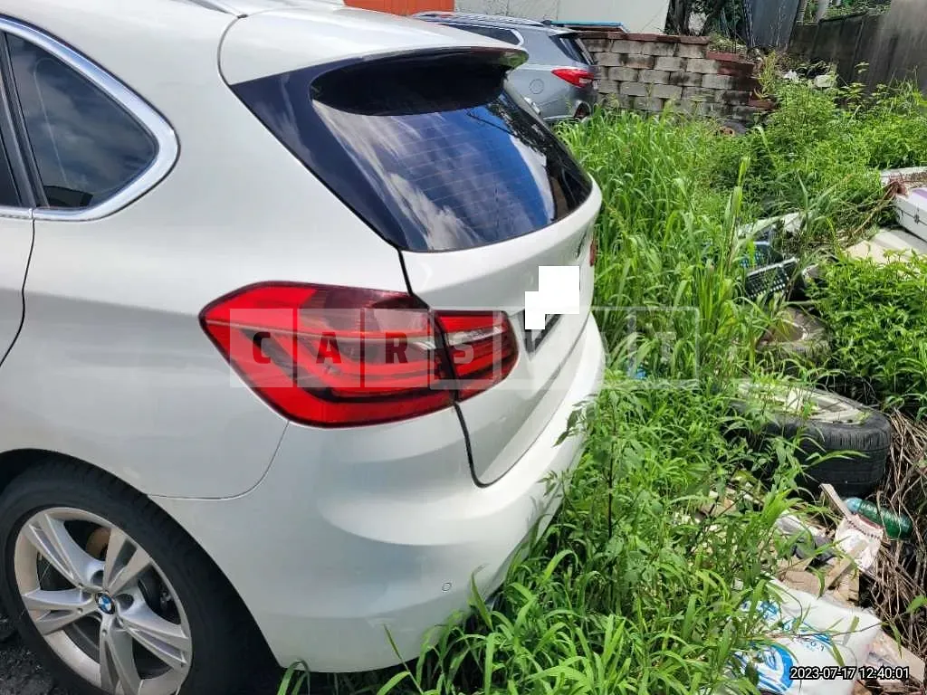 Photo 2 of 8: 2016 BMW Active Tourer, VIN WBA2C1103GV705373 — Korean insurance auction