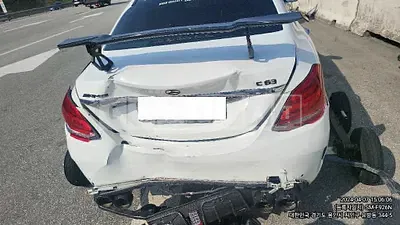 Photo 1 of 34: 2016 Mercedes-Benz C220d 4Matic — Korean insurance auction