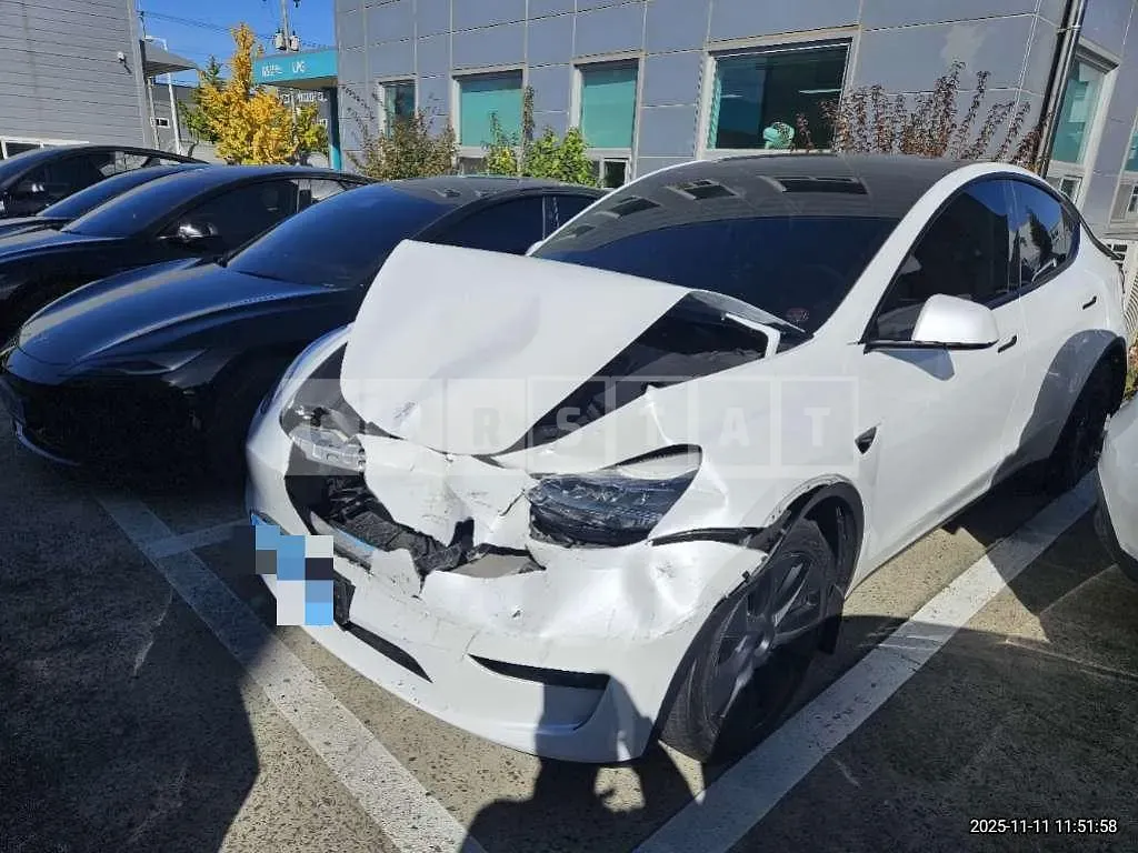 Photo 2 of 13: 2024 Tesla Model Y RWD — Korean insurance auction