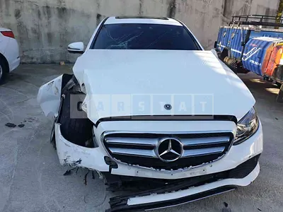 Photo 1 of 18: 2019 Mercedes-Benz E300 4Matic — Korean insurance auction
