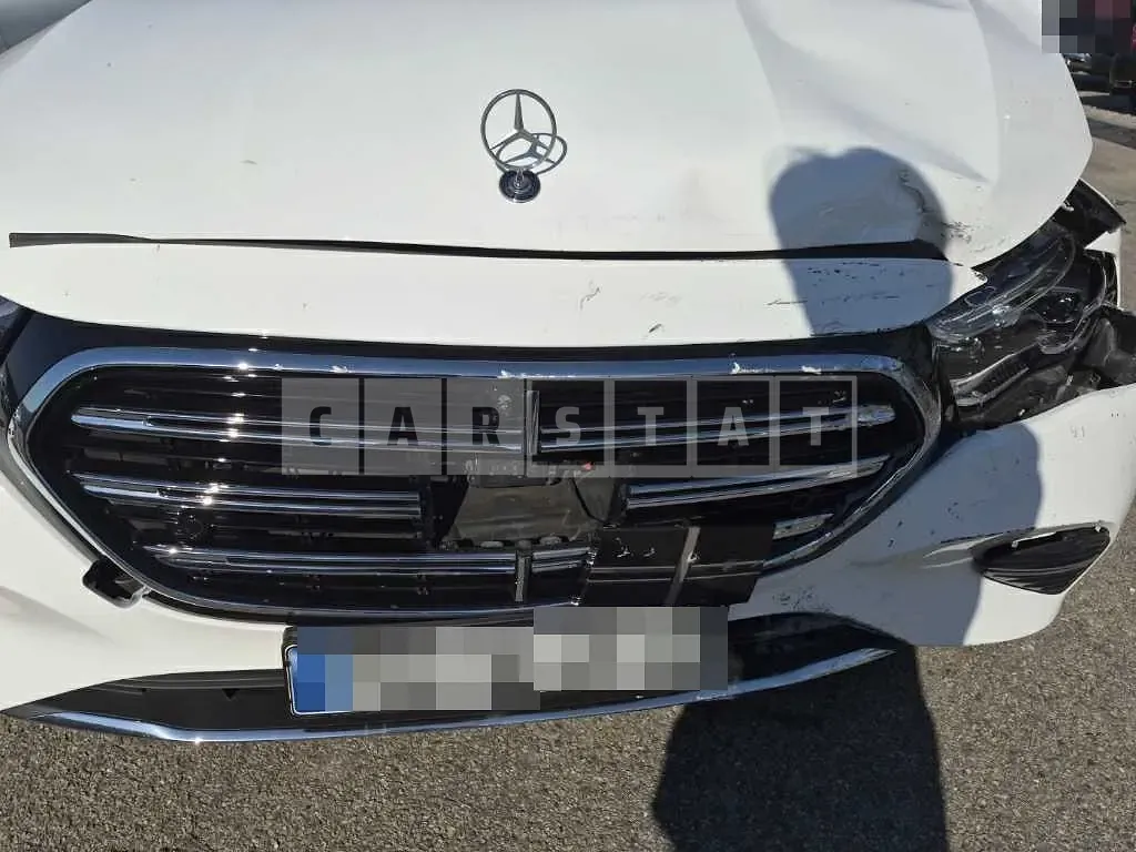 Photo 2 of 47: 2025 Mercedes-Benz E 300 4Matic — Korean insurance auction