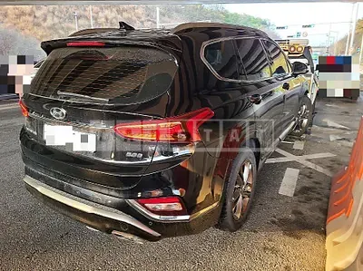 Photo 1 of 5: 2019 Hyundai Santa Fe TM 2.0 — Korean insurance auction
