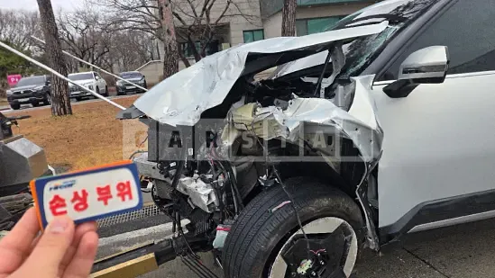 Photo 2 of 50: 2024 Kia EV9, VIN KNAAC815PRS003492 — Korean insurance auction