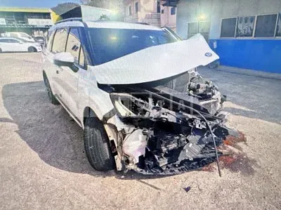 Photo 1 of 9: 2021 Kia Carnival — Korean insurance auction