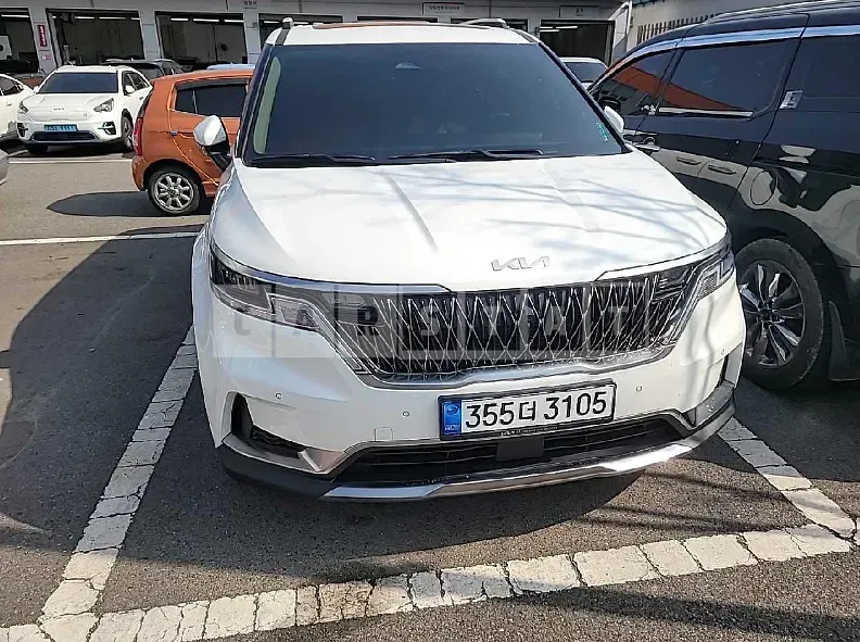Photo 2 of 13: 2022 Kia Carnival, VIN KNANE81BBNS166263 — Korean insurance auction