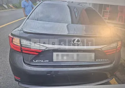 Photo 1 of 3: 2017 Lexus ES300h — Korean insurance auction