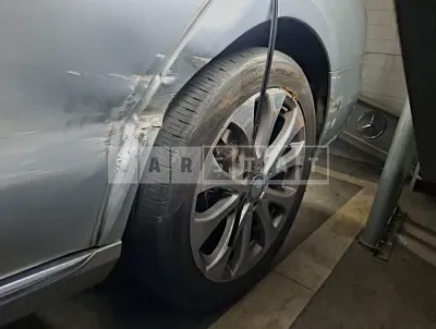 Photo 1 of 9: 2017 Mercedes-Benz E220 d, VIN WDDZF0EB4HA072072 — Korean insurance auction