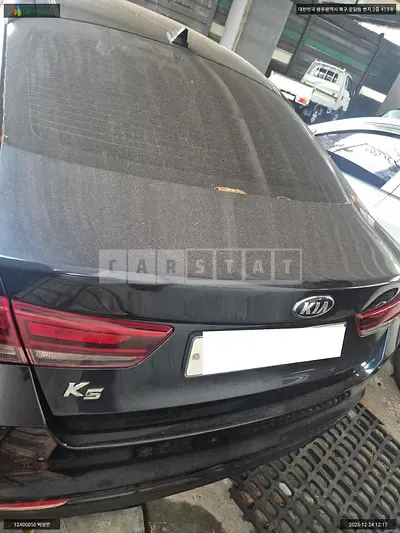 Photo 1 of 11: 2016 Kia K5, VIN KNAGU411BGA097109 — Korean insurance auction