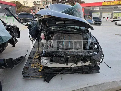 Photo 1 of 46: 2021 Kia EV6, VIN KNAC281BFNA024210 — Korean insurance auction