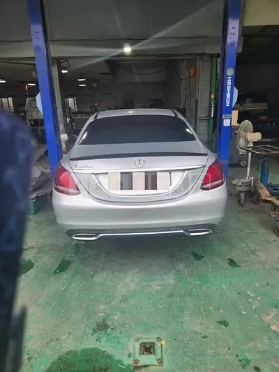 Photo 1 of 6: 2017 Mercedes-Benz C220 d Avant-Garde, VIN WDDWF0EB8JR314985 — Korean insurance auction