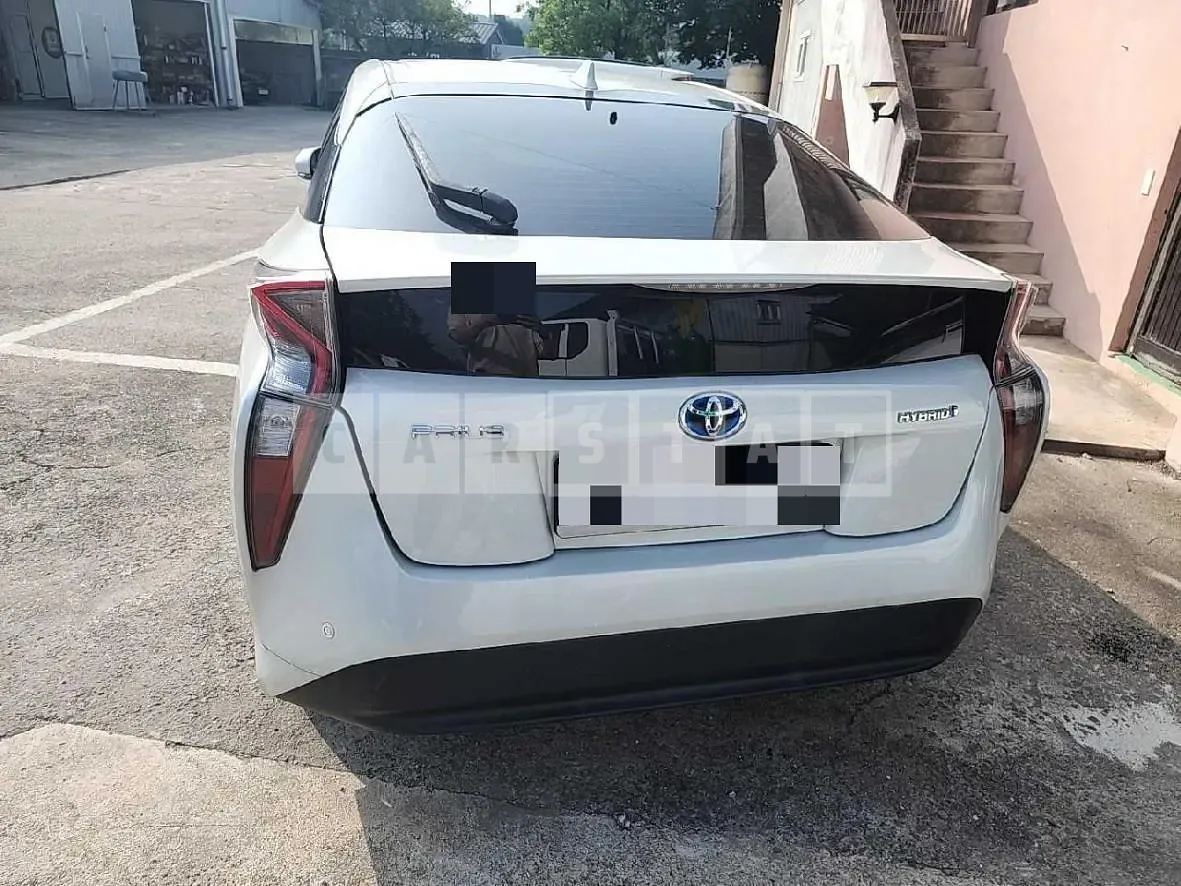 Photo 2 of 19: 2016 Toyota Prius, VIN JTDKBRFU2H3538002 — Korean insurance auction