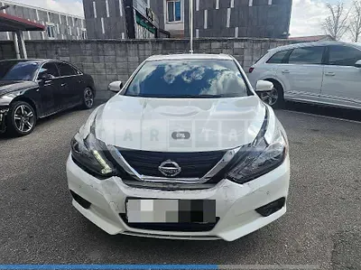 Photo 1 of 21: 2017 Nissan Altima 2.5 — Korean insurance auction