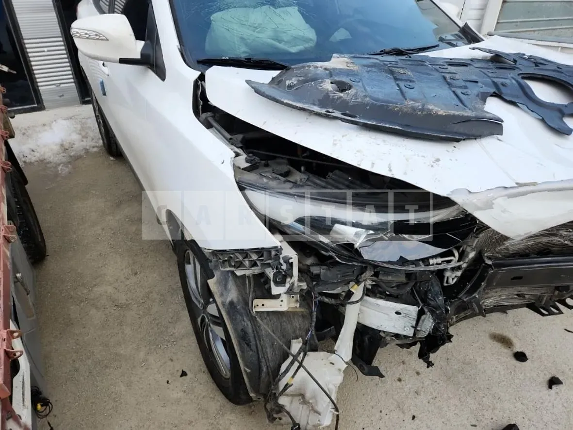 Photo 2 of 15: 2015 Hyundai Tucson ix, VIN KMHJT81VBFU075985 — Korean insurance auction