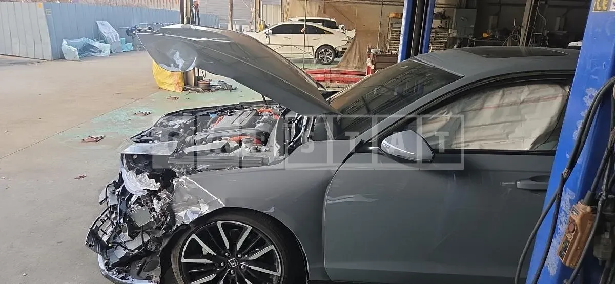 Photo 2 of 12: 2024 Honda Accord Hybrid — Korean insurance auction