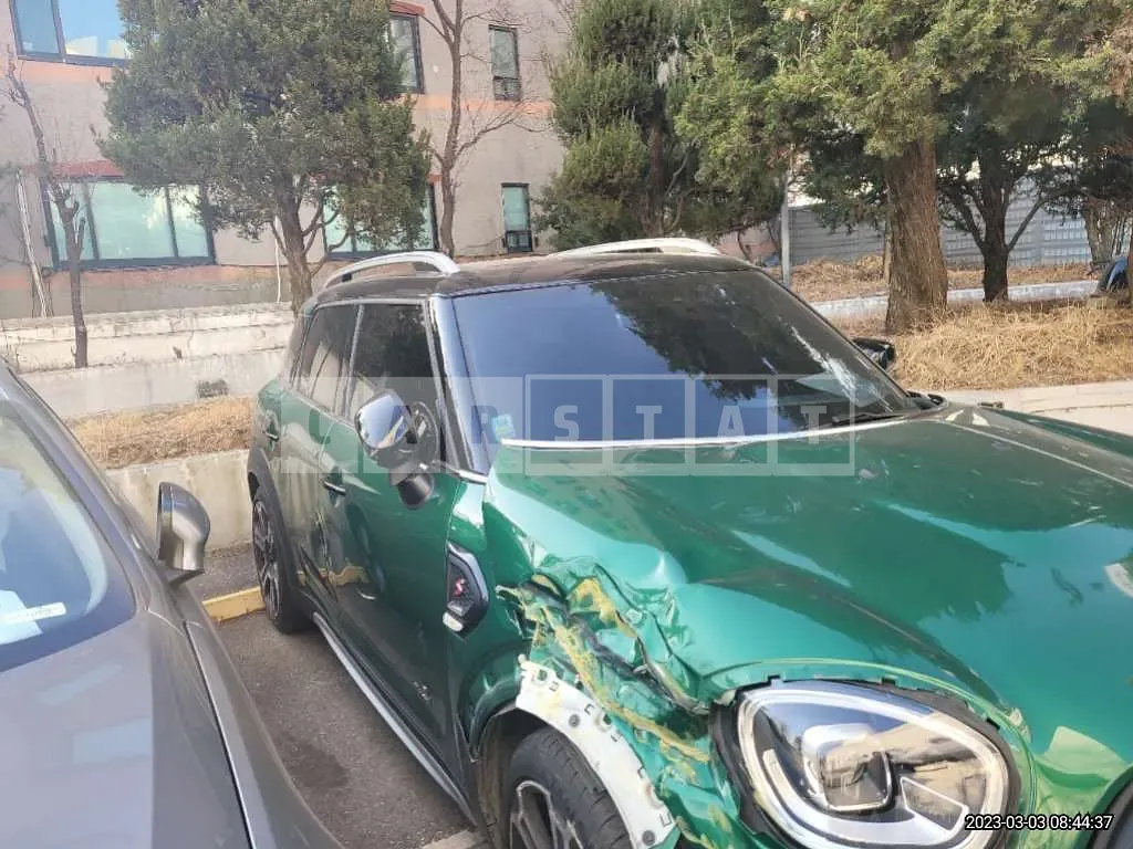 Photo 2 of 39: 2021 MINI Cooper SD Countryman ALL4, VIN WMW21BU08M3M35801 — Korean insurance auction