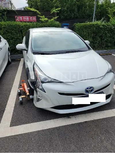 Photo 1 of 14: 2017 Toyota Prius, VIN JTDKBRFU5H3572435 — Korean insurance auction