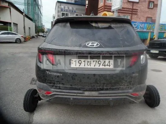 Photo 2 of 29: 2023 Hyundai Tucson, VIN KMHJC81CDPU206126 — Korean insurance auction