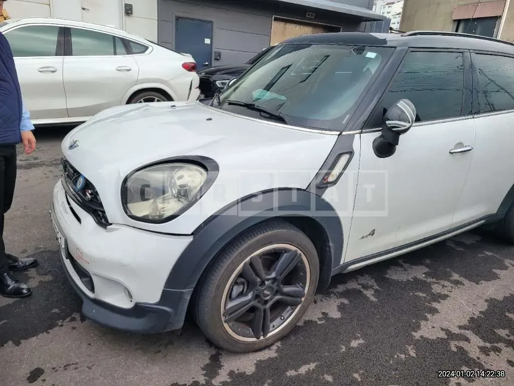 Photo 2 of 8: 2015 MINI Cooper SD Countryman ALL4, VIN WMWZD7108FWM52879 — Korean insurance auction