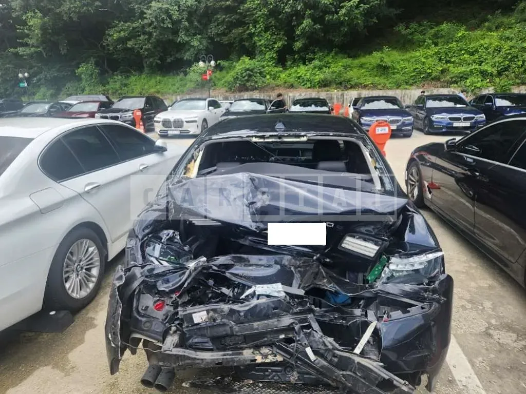 Photo 2 of 20: 2016 BMW 520d — Korean insurance auction