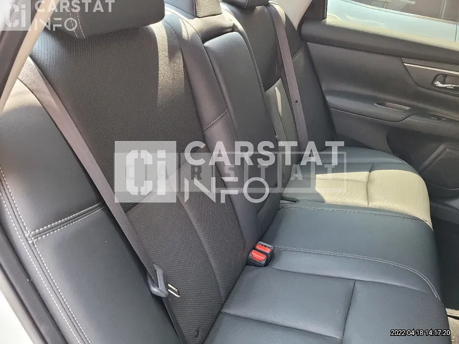 Photo 2 of 17: 2017 Nissan Altima 2.5, VIN 1N4AL3AP4HC484490 — Korean insurance auction