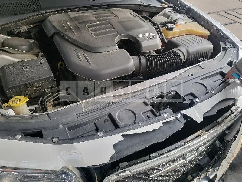 Photo 2 of 7: 2015 Mercedes-Benz Chrysler 300C, VIN 2C3CCASG9FH923140 — Korean insurance auction
