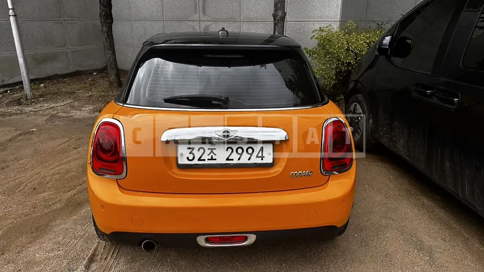 Photo 2 of 7: 2015 MINI Cooper 1.5, VIN WMWXS510XF2B04576 — Korean insurance auction